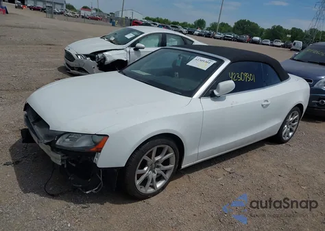 2011 Audi A5 2.0T Premium z USA, uszkodzony, nr VIN WAUCFAFH6BN018245